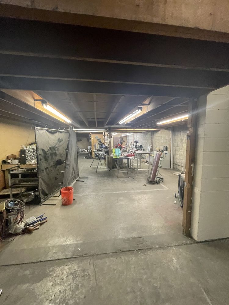 Stoller Building: 909-929 N. Coliseum Boulevard, Fort Wayne, IN 46805